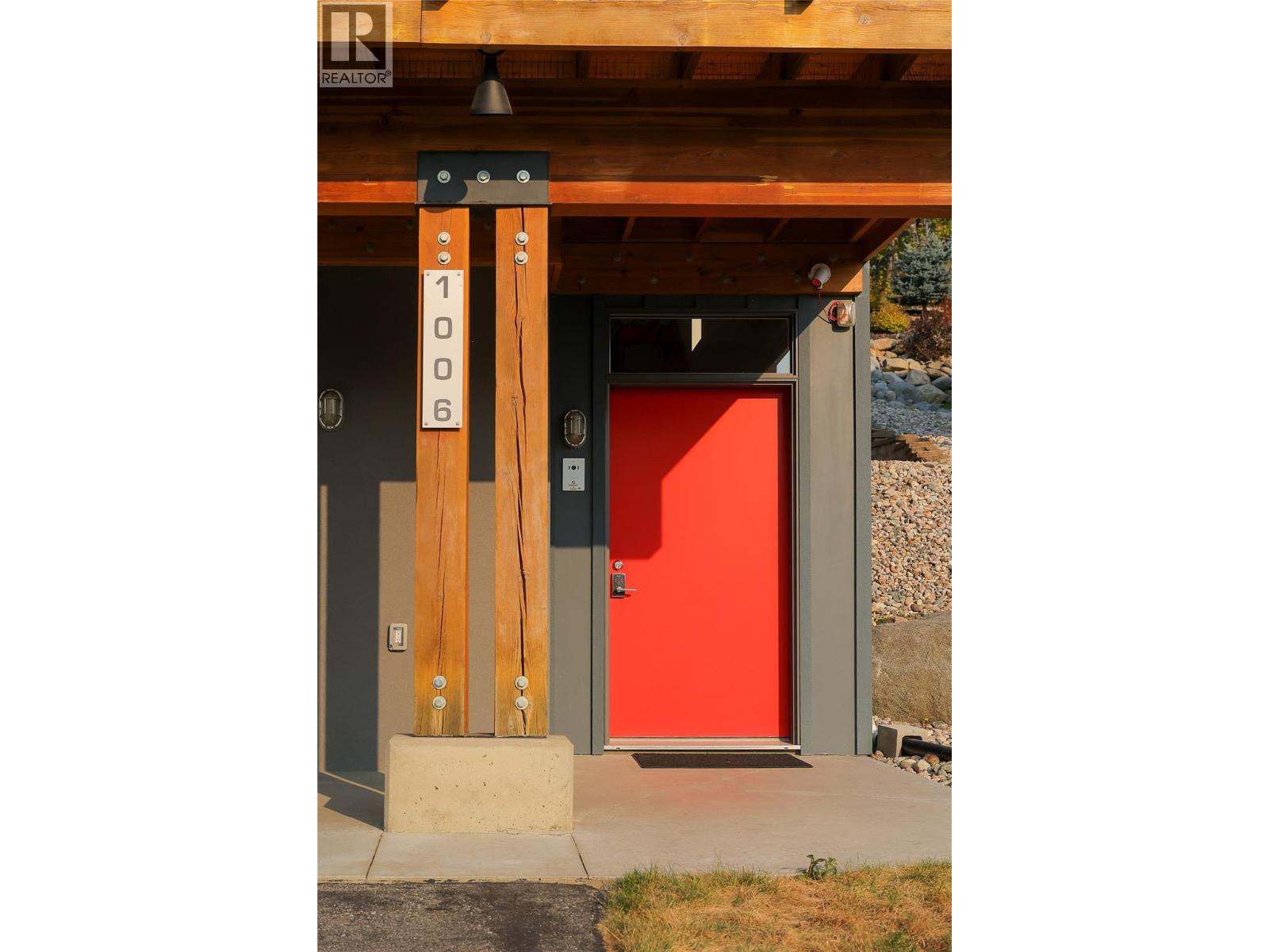 1006 Silvertip Road, Rossland, British Columbia  V0G 1Y0 - Photo 72 - 10363923