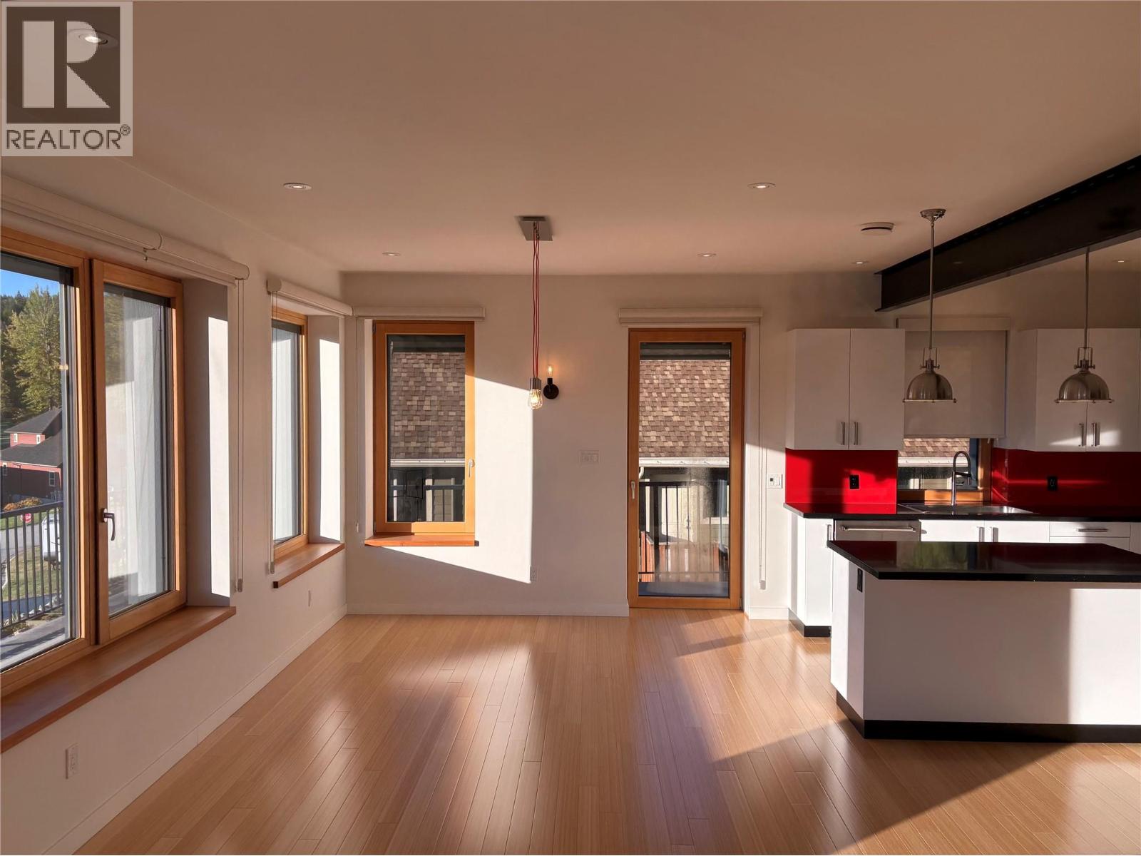 1006 Silvertip Road, Rossland, British Columbia  V0G 1Y0 - Photo 80 - 10363923