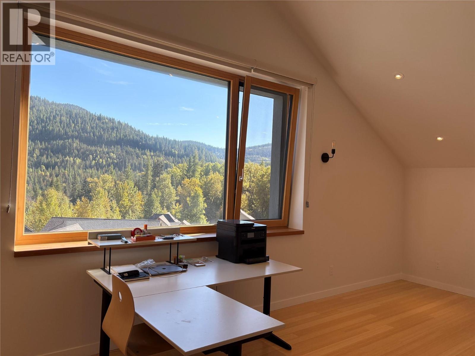 1006 Silvertip Road, Rossland, British Columbia  V0G 1Y0 - Photo 84 - 10363923