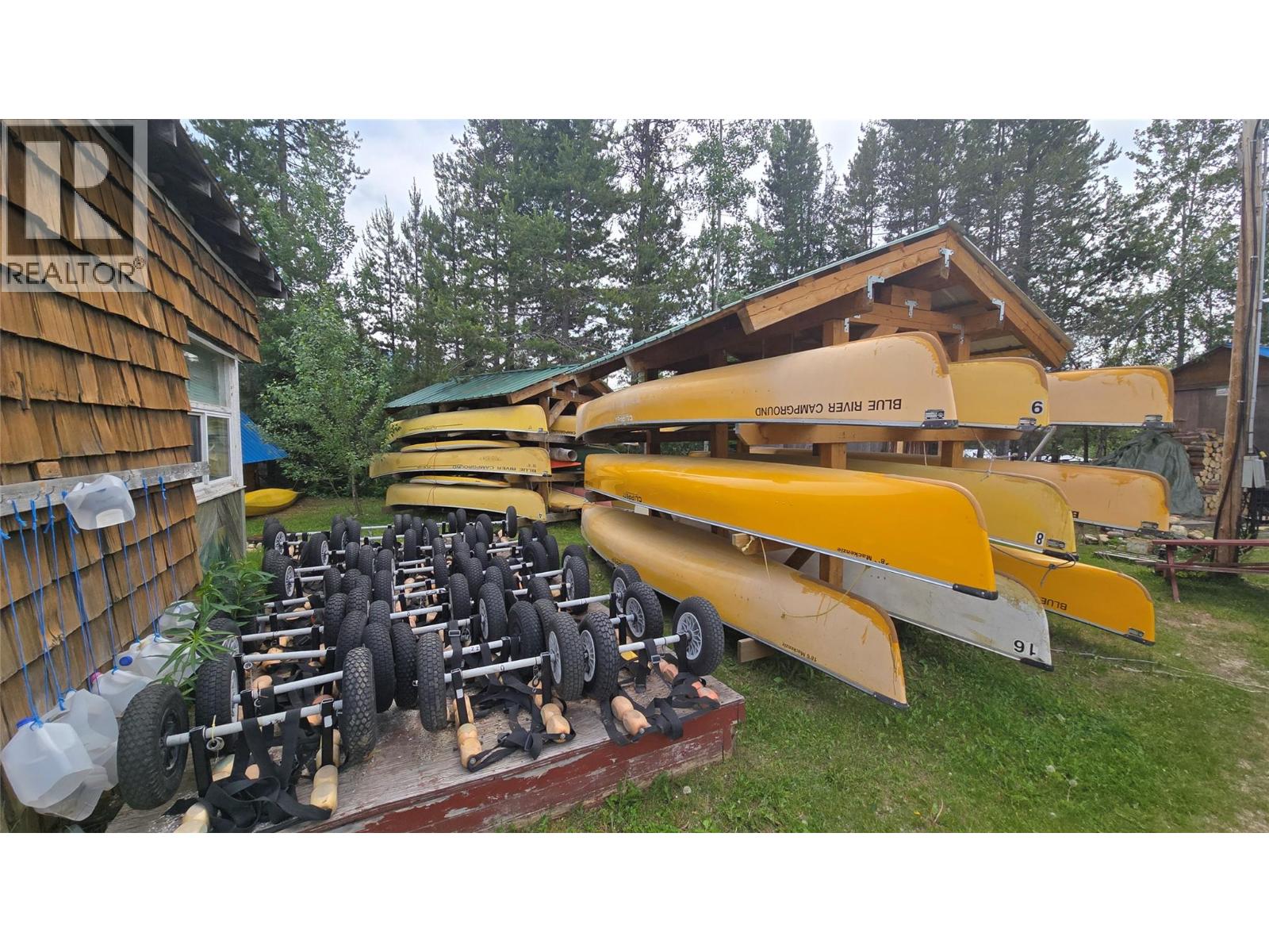 991 West Frontage Road, Blue River, British Columbia  V0E 1J0 - Photo 13 - 10364275