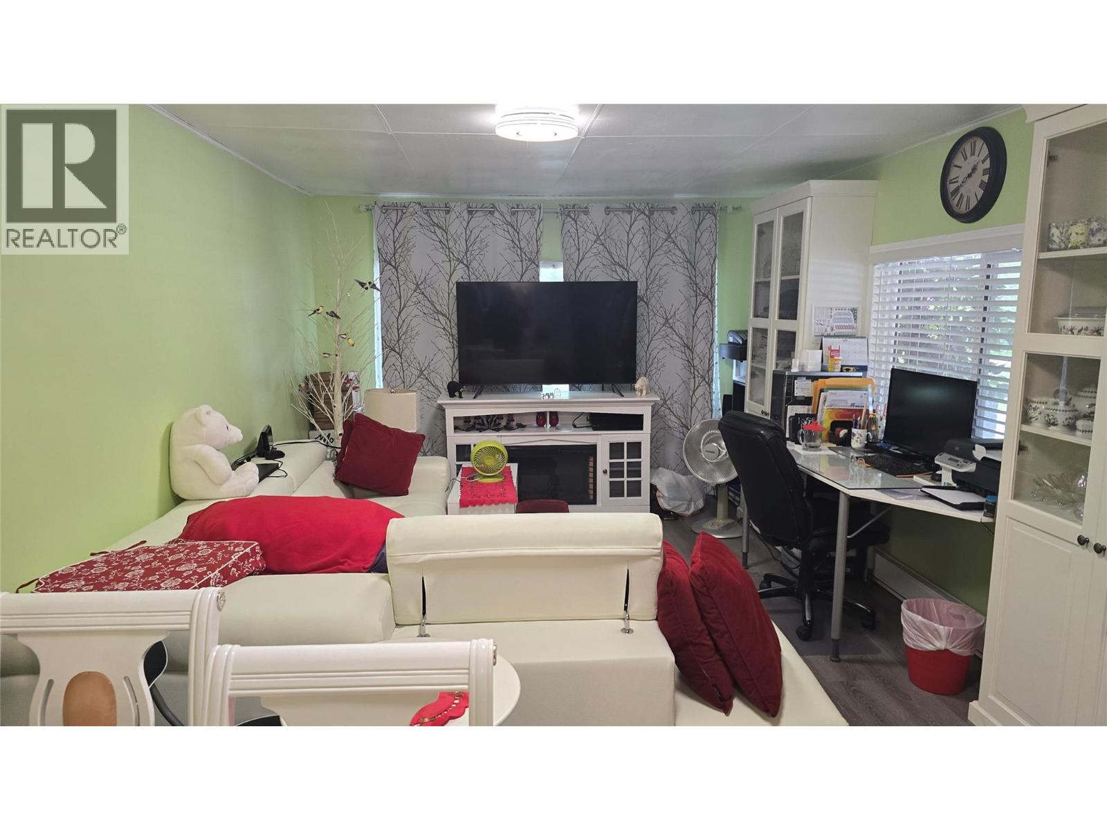 991 West Frontage Road, Blue River, British Columbia  V0E 1J0 - Photo 24 - 10364275