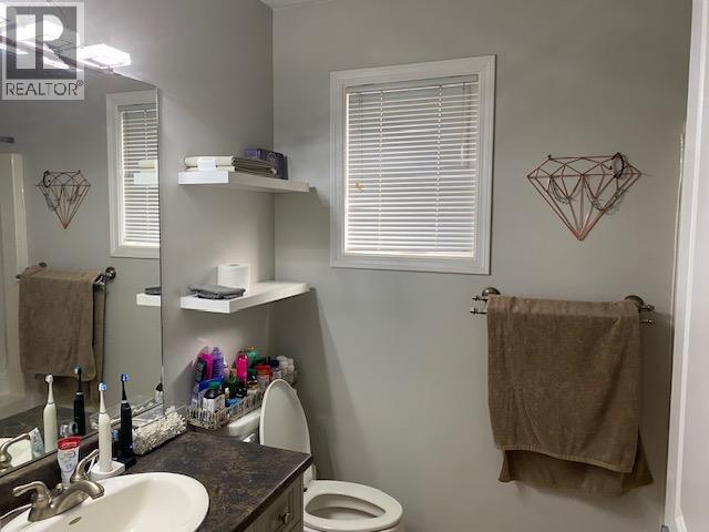 5404 Hillside Avenue, Chetwynd, British Columbia  V0C 1J0 - Photo 11 - 10364388