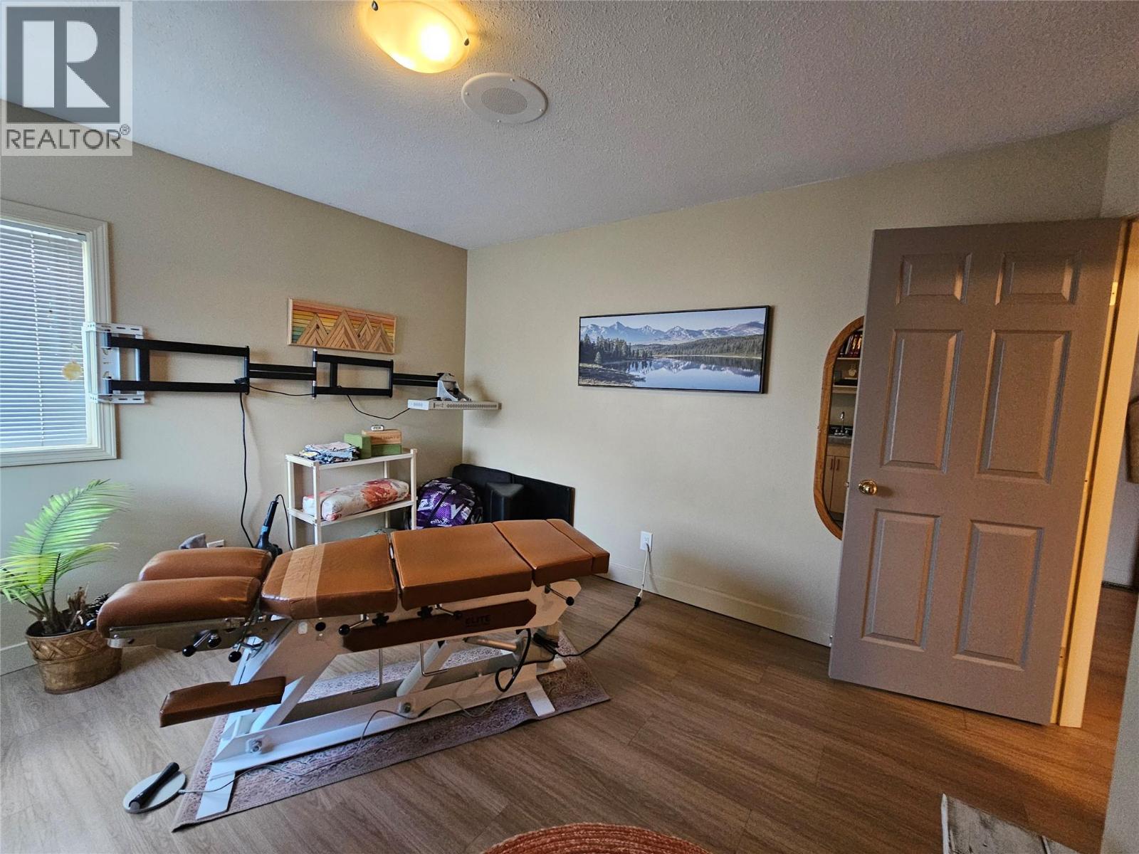 3406 28 Avenue, Vernon, British Columbia  V1T 1W9 - Photo 4 - 10363852