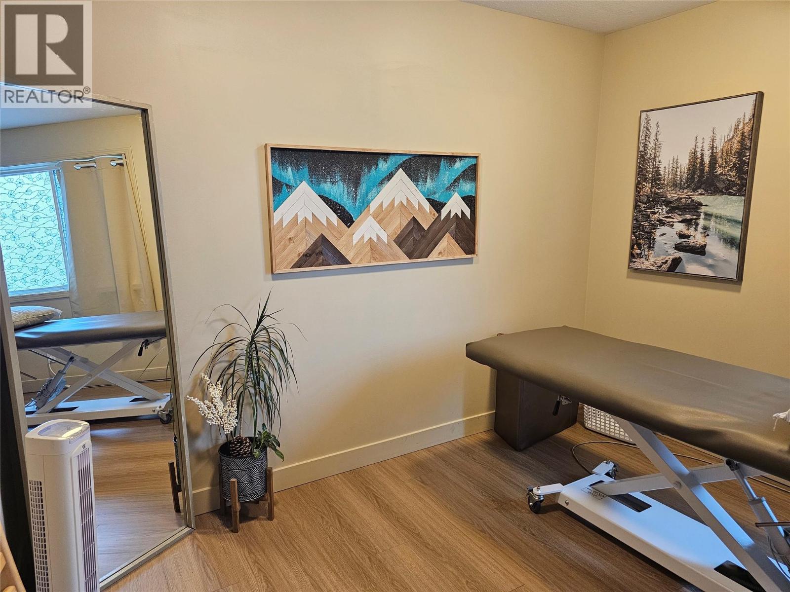 3406 28 Avenue, Vernon, British Columbia  V1T 1W9 - Photo 8 - 10363852