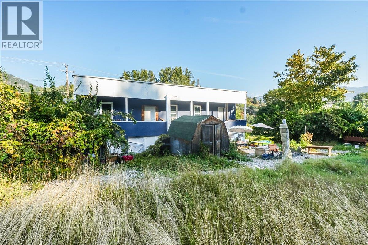 156 Haig Street Street, Warfield, British Columbia  V1R 2L9 - Photo 16 - 10363909