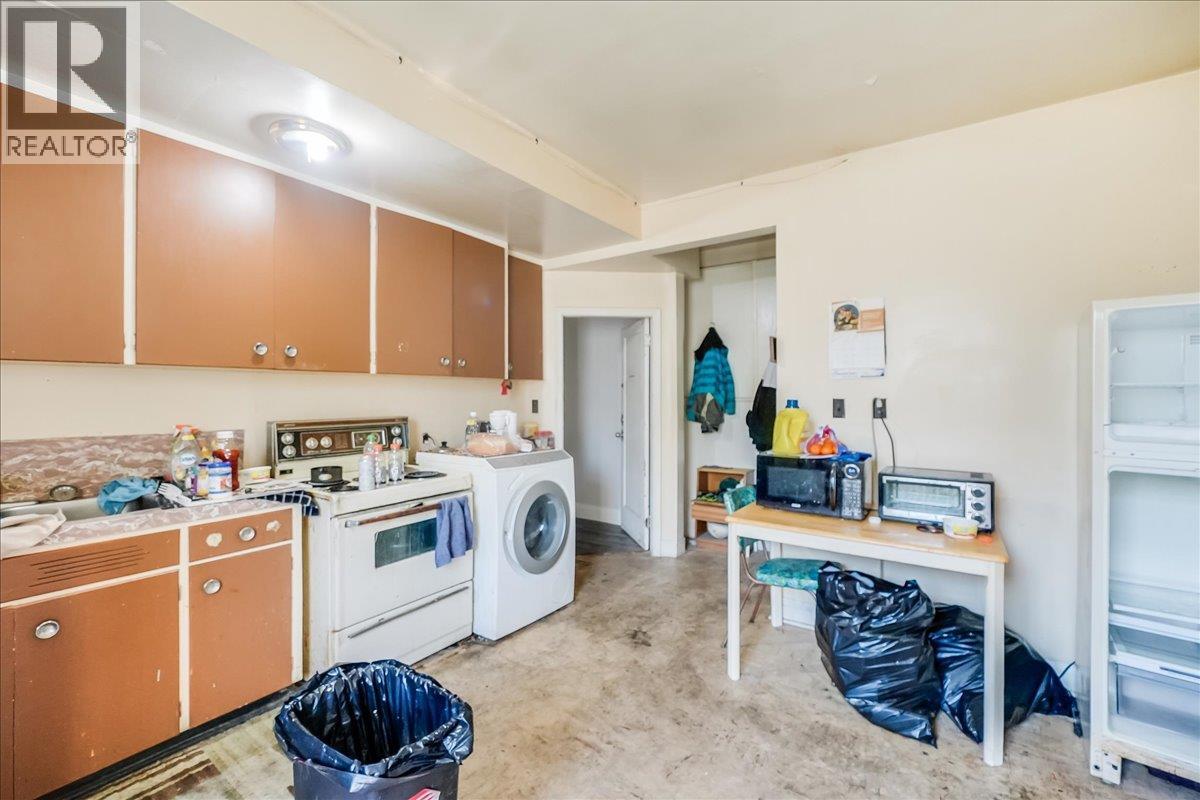 156 Haig Street Street, Warfield, British Columbia  V1R 2L9 - Photo 22 - 10363909