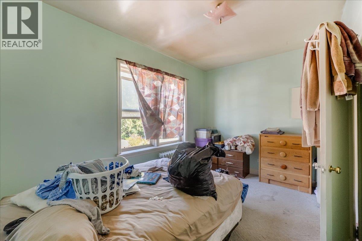 156 Haig Street Street, Warfield, British Columbia  V1R 2L9 - Photo 28 - 10363909