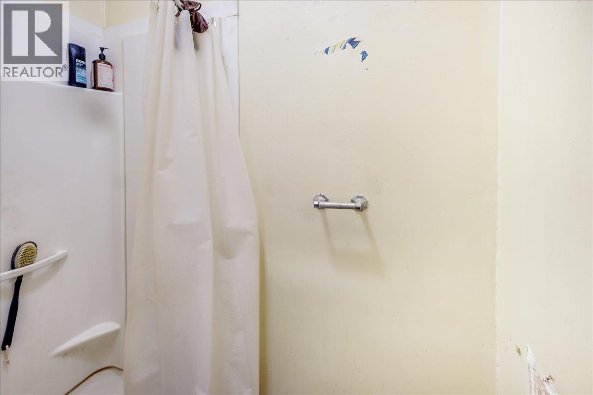 156 Haig Street Street, Warfield, British Columbia  V1R 2L9 - Photo 35 - 10363909