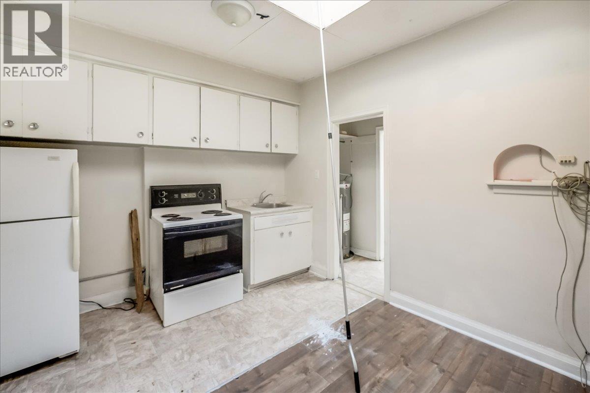 156 Haig Street Street, Warfield, British Columbia  V1R 2L9 - Photo 36 - 10363909