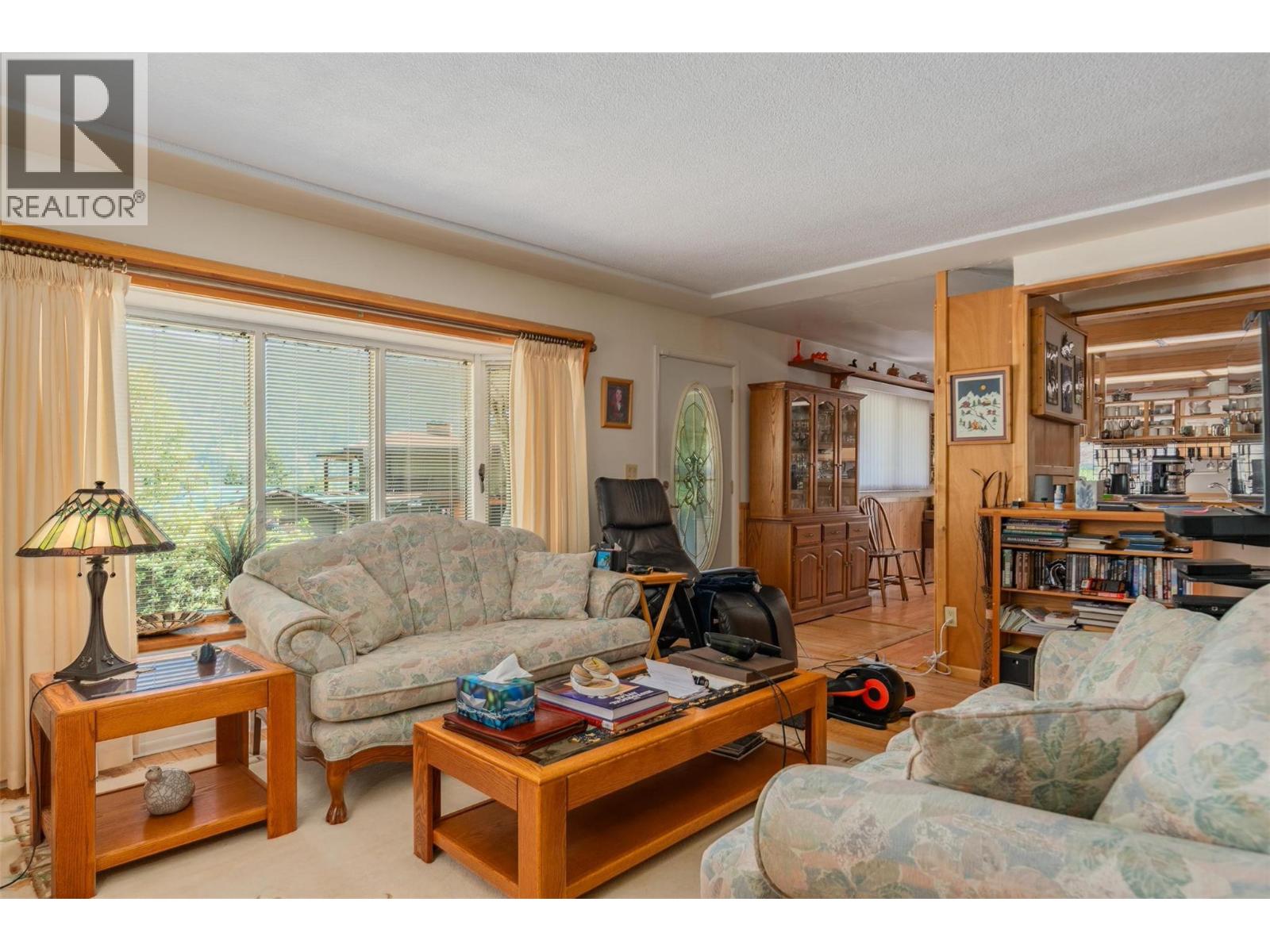 2828 9th Avenue, Castlegar, British Columbia  V1N 2Z1 - Photo 11 - 10364371