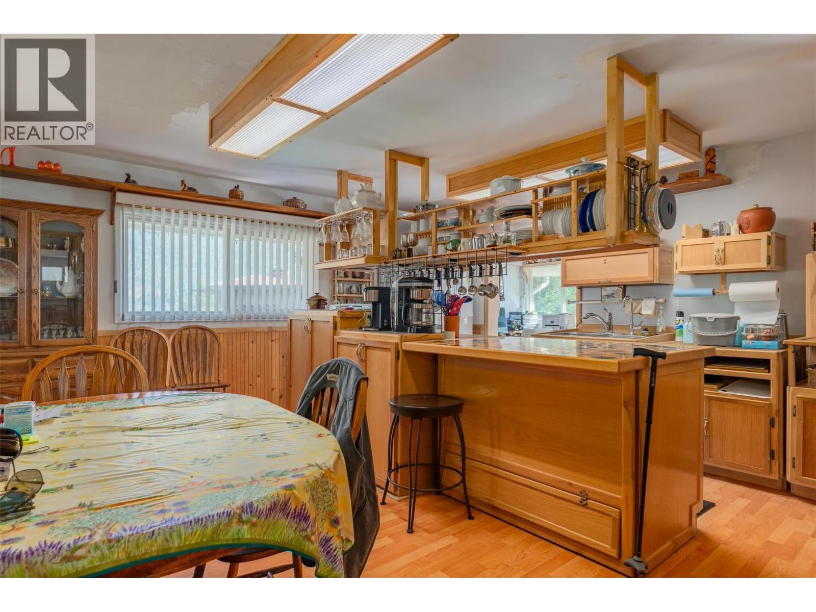 2828 9th Avenue, Castlegar, British Columbia  V1N 2Z1 - Photo 15 - 10364371