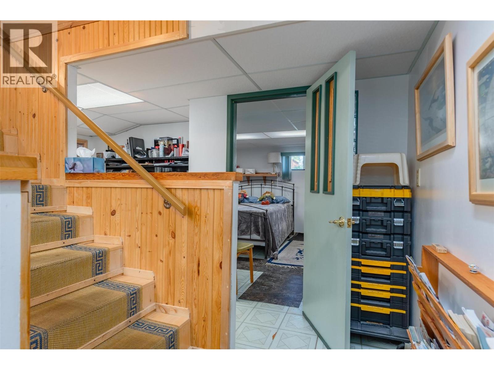 2828 9th Avenue, Castlegar, British Columbia  V1N 2Z1 - Photo 20 - 10364371