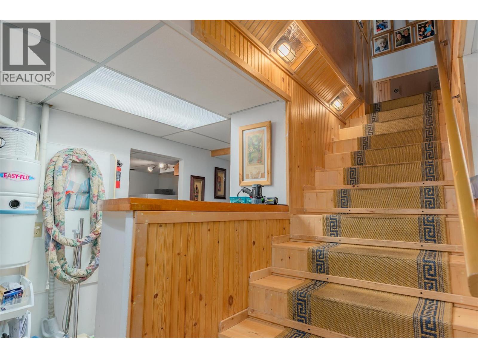 2828 9th Avenue, Castlegar, British Columbia  V1N 2Z1 - Photo 21 - 10364371