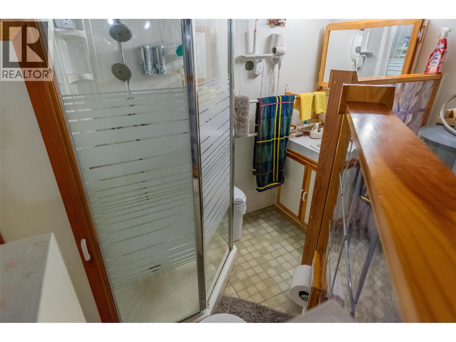 2828 9th Avenue, Castlegar, British Columbia  V1N 2Z1 - Photo 34 - 10364371