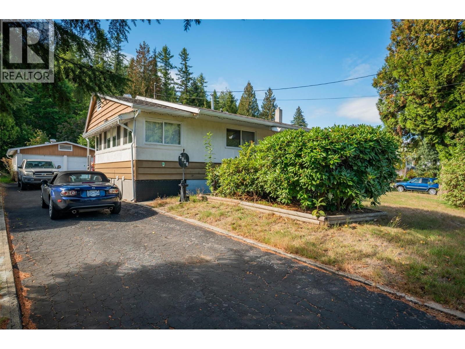 2828 9th Avenue, Castlegar, British Columbia  V1N 2Z1 - Photo 36 - 10364371