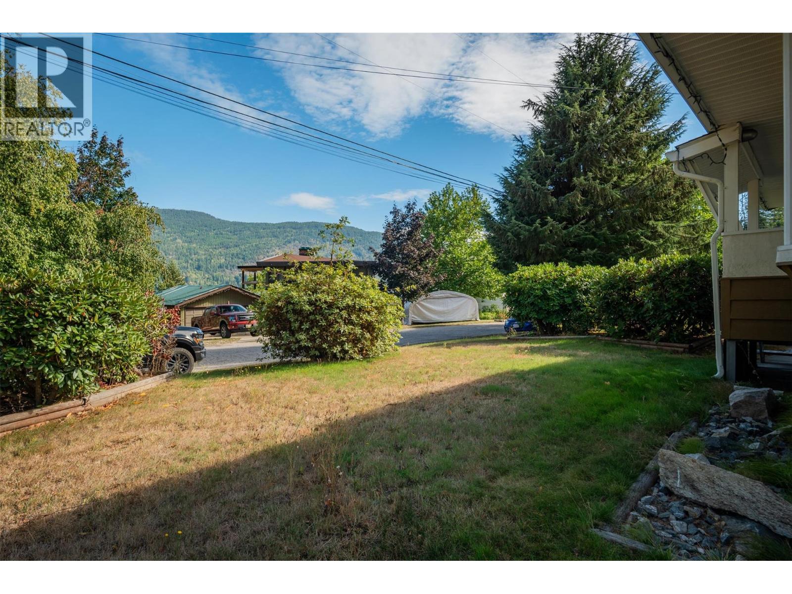 2828 9th Avenue, Castlegar, British Columbia  V1N 2Z1 - Photo 39 - 10364371