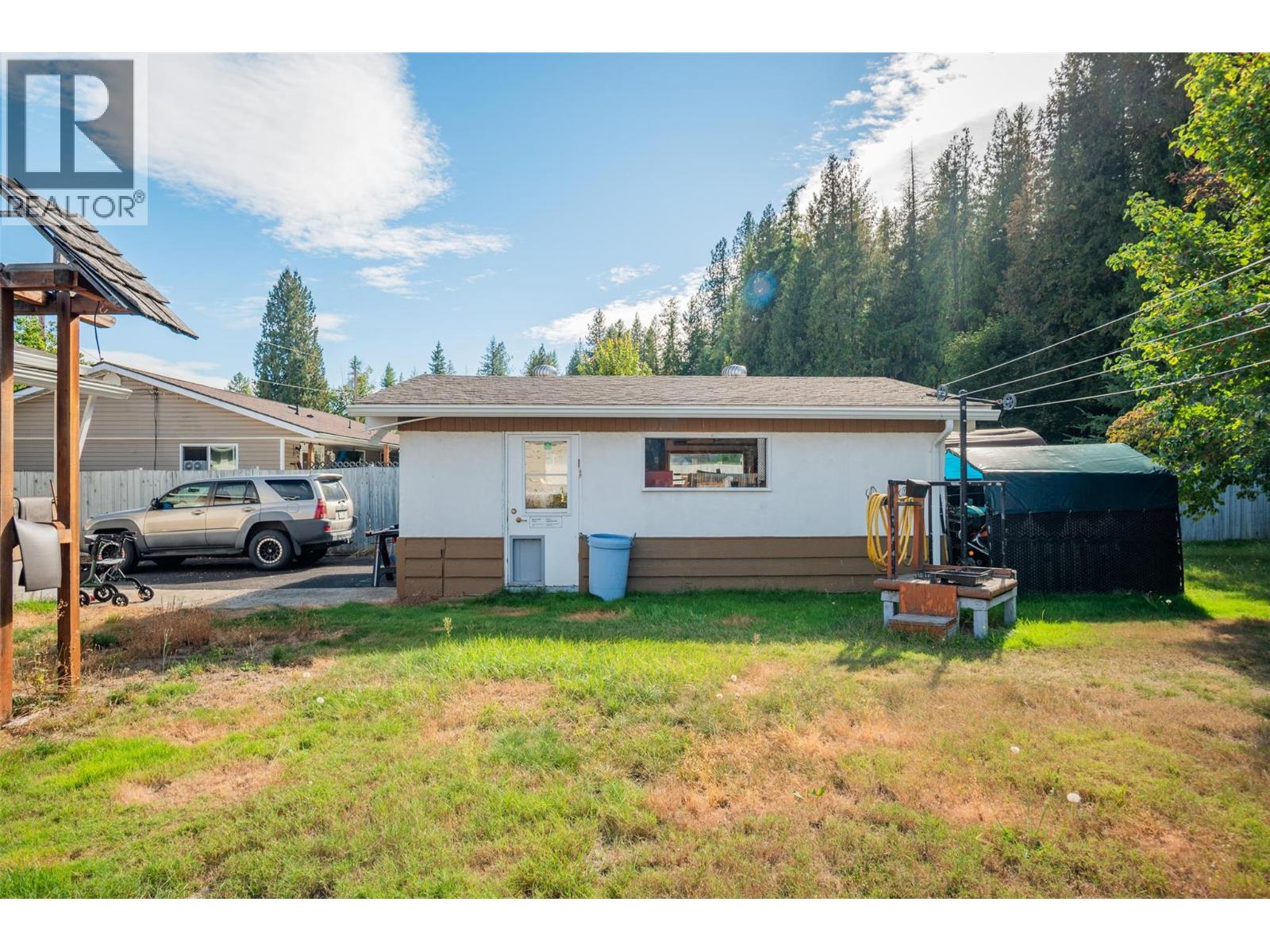 2828 9th Avenue, Castlegar, British Columbia  V1N 2Z1 - Photo 41 - 10364371