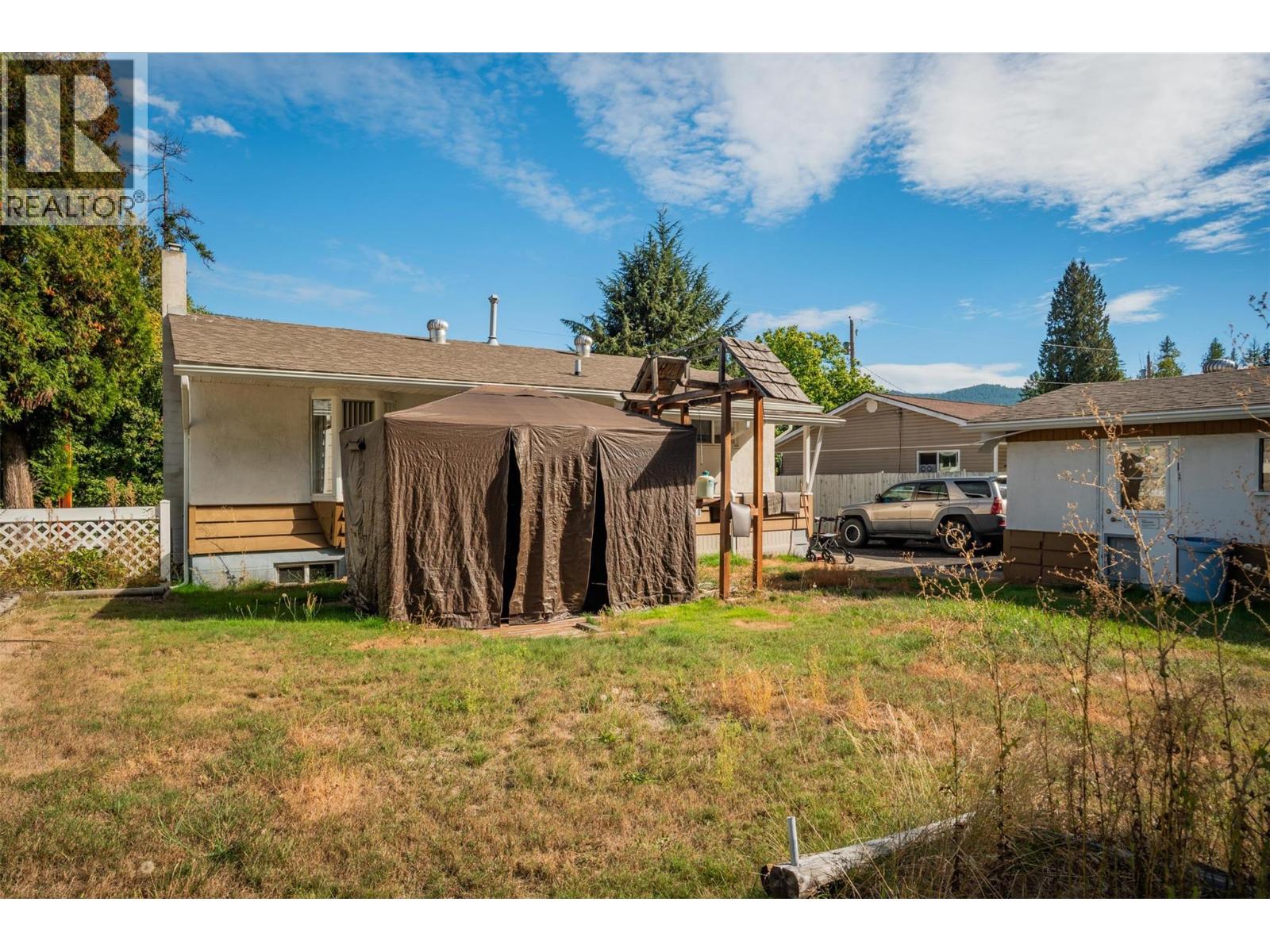 2828 9th Avenue, Castlegar, British Columbia  V1N 2Z1 - Photo 42 - 10364371