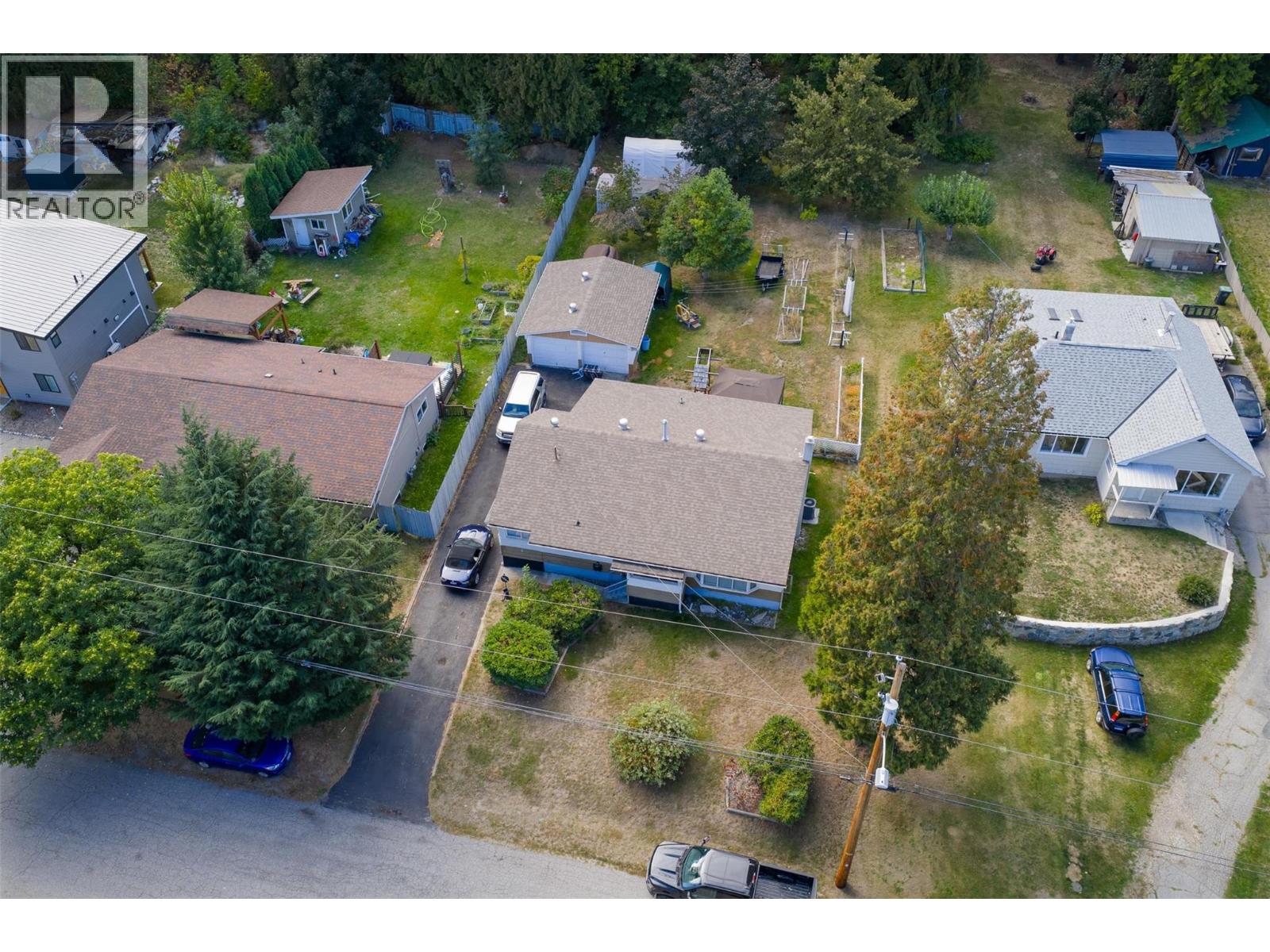 2828 9th Avenue, Castlegar, British Columbia  V1N 2Z1 - Photo 54 - 10364371