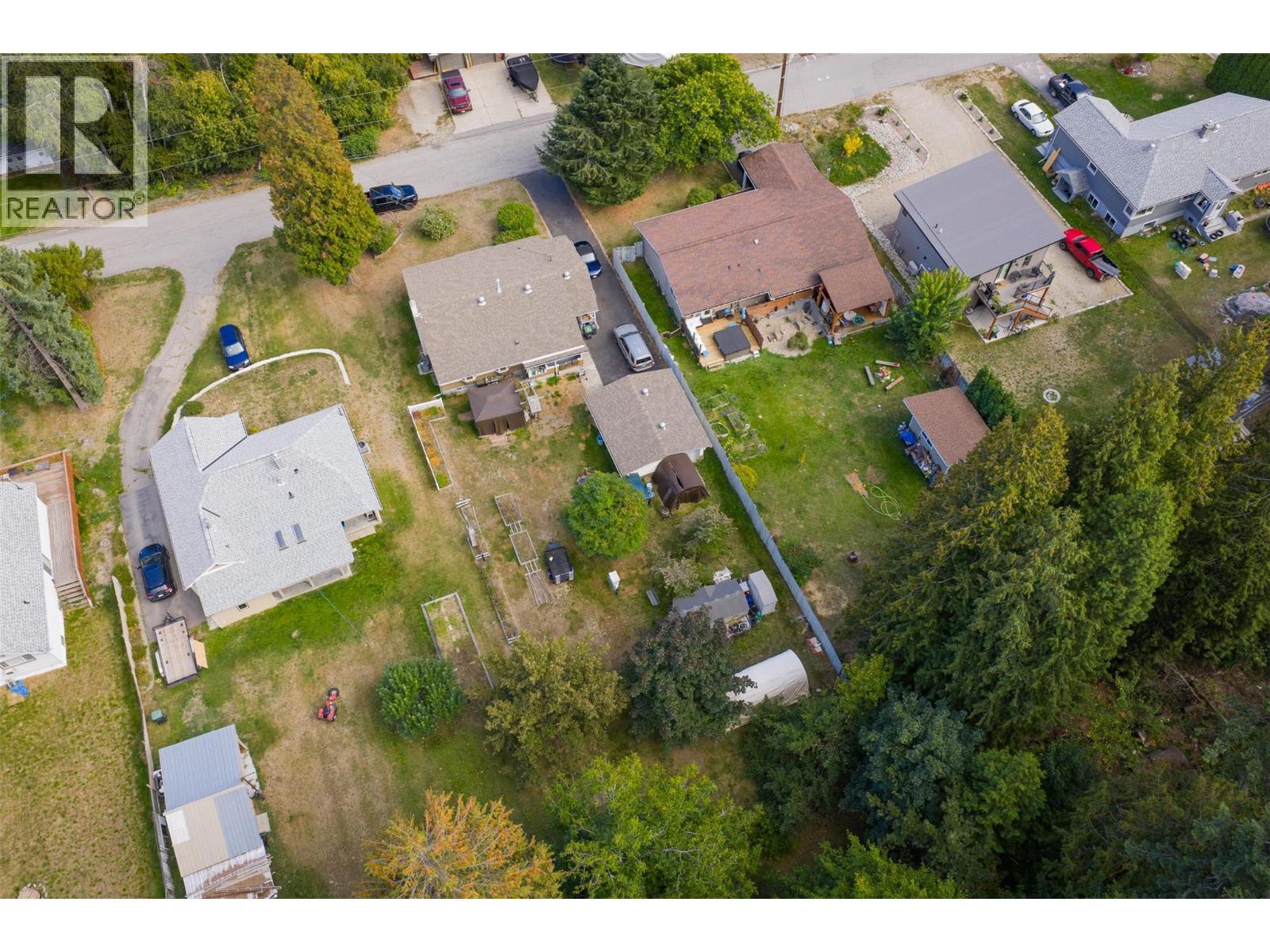 2828 9th Avenue, Castlegar, British Columbia  V1N 2Z1 - Photo 57 - 10364371