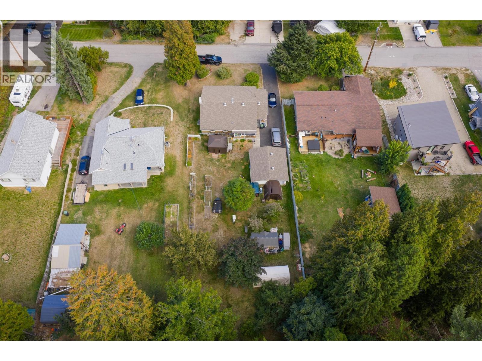 2828 9th Avenue, Castlegar, British Columbia  V1N 2Z1 - Photo 58 - 10364371