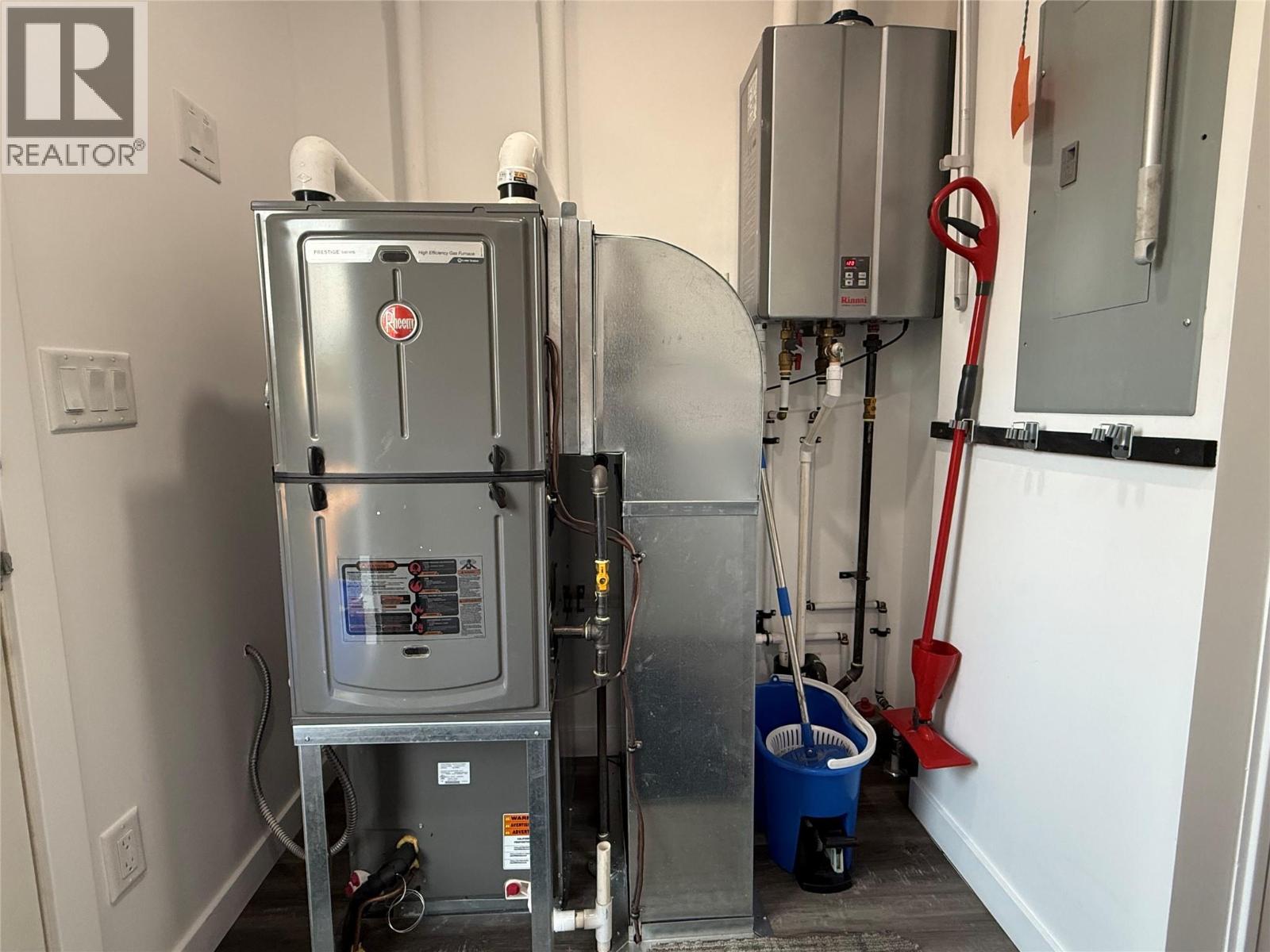 6135 12th Street, Grand Forks, British Columbia  V0H 1H0 - Photo 35 - 10364487