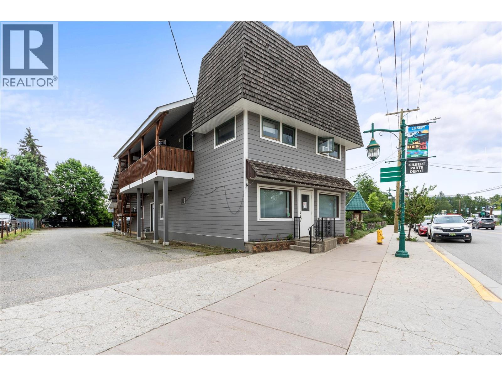 1961 Vernon Street, Lumby, British Columbia  V0E 2G0 - Photo 1 - 10364385