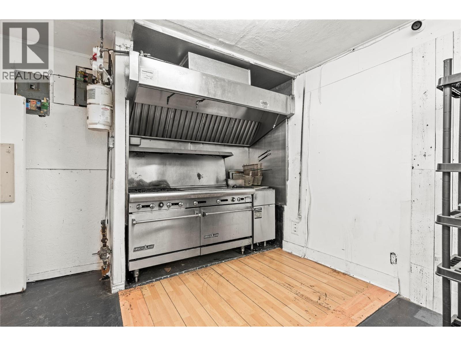 1961 Vernon Street, Lumby, British Columbia  V0E 2G0 - Photo 20 - 10364385