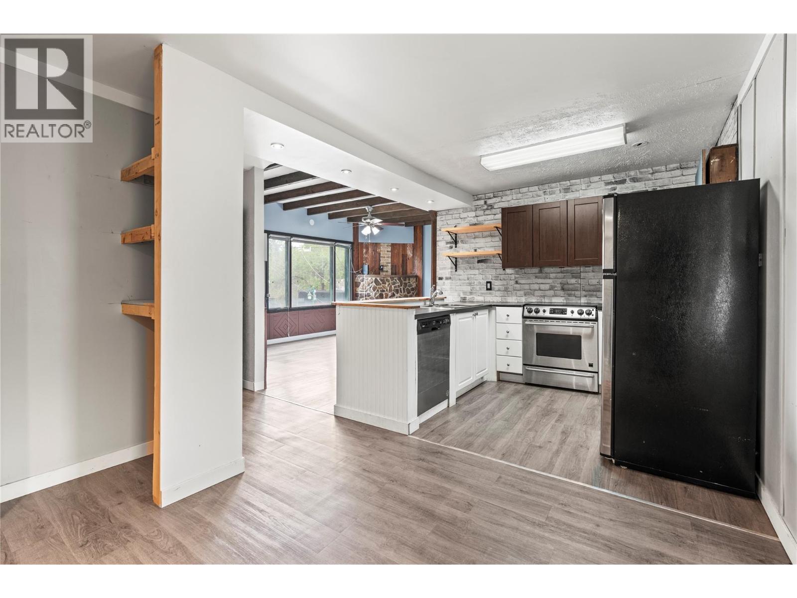 1961 Vernon Street, Lumby, British Columbia  V0E 2G0 - Photo 24 - 10364385