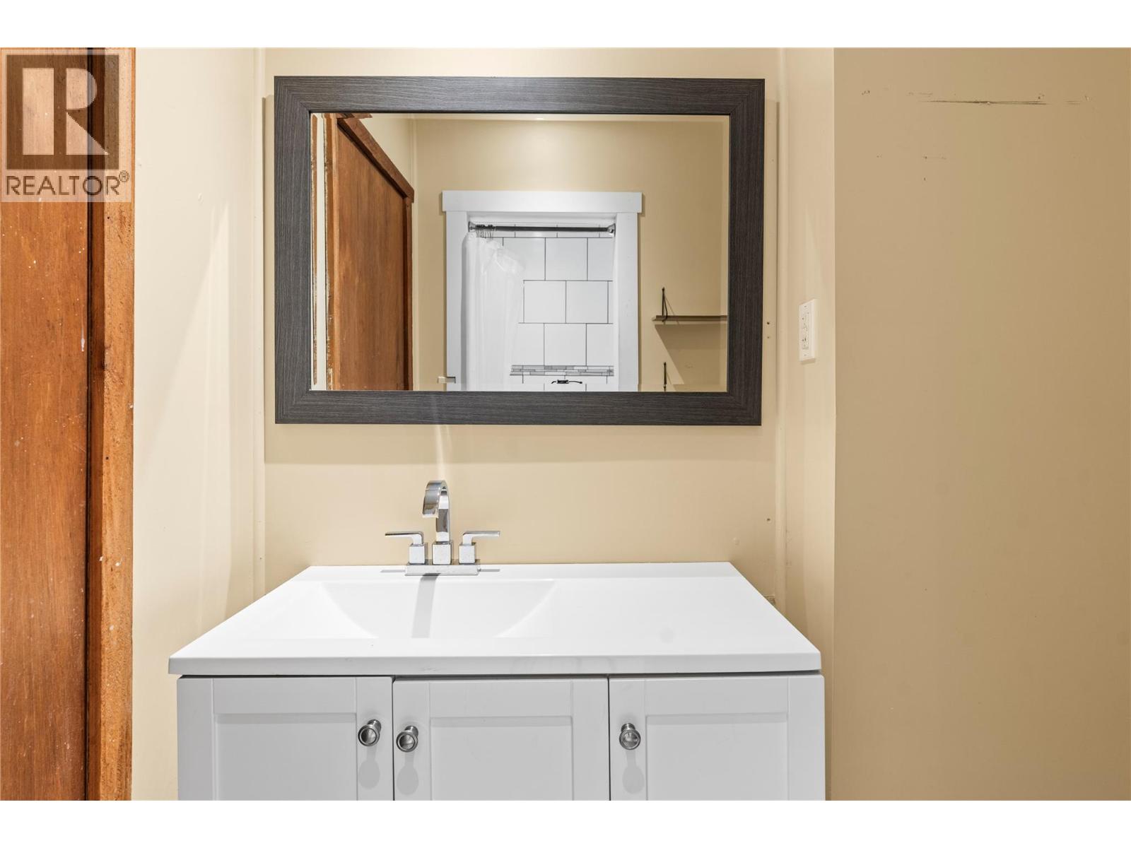 1961 Vernon Street, Lumby, British Columbia  V0E 2G0 - Photo 29 - 10364385