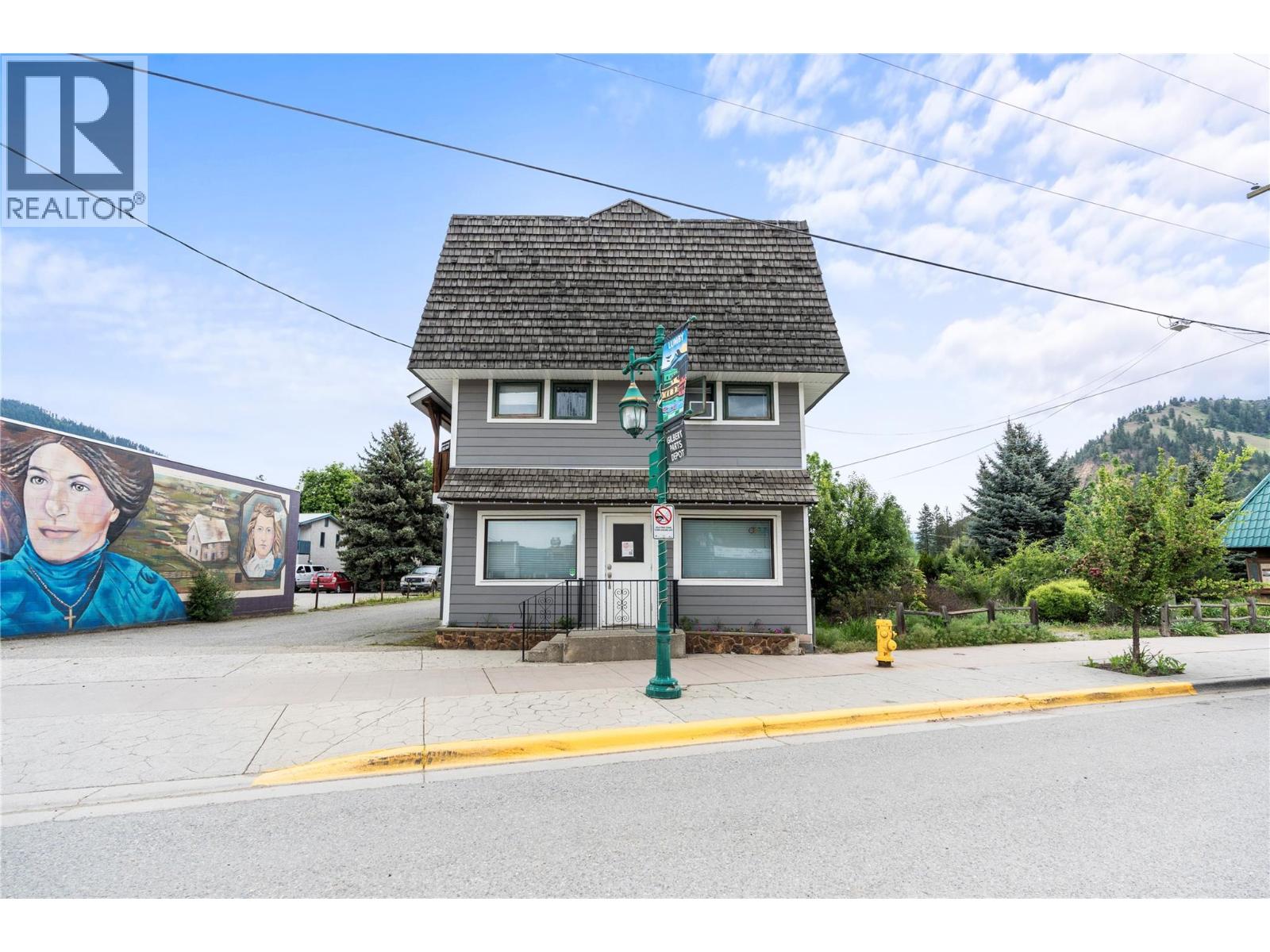 1961 Vernon Street, Lumby, British Columbia  V0E 2G0 - Photo 43 - 10364385