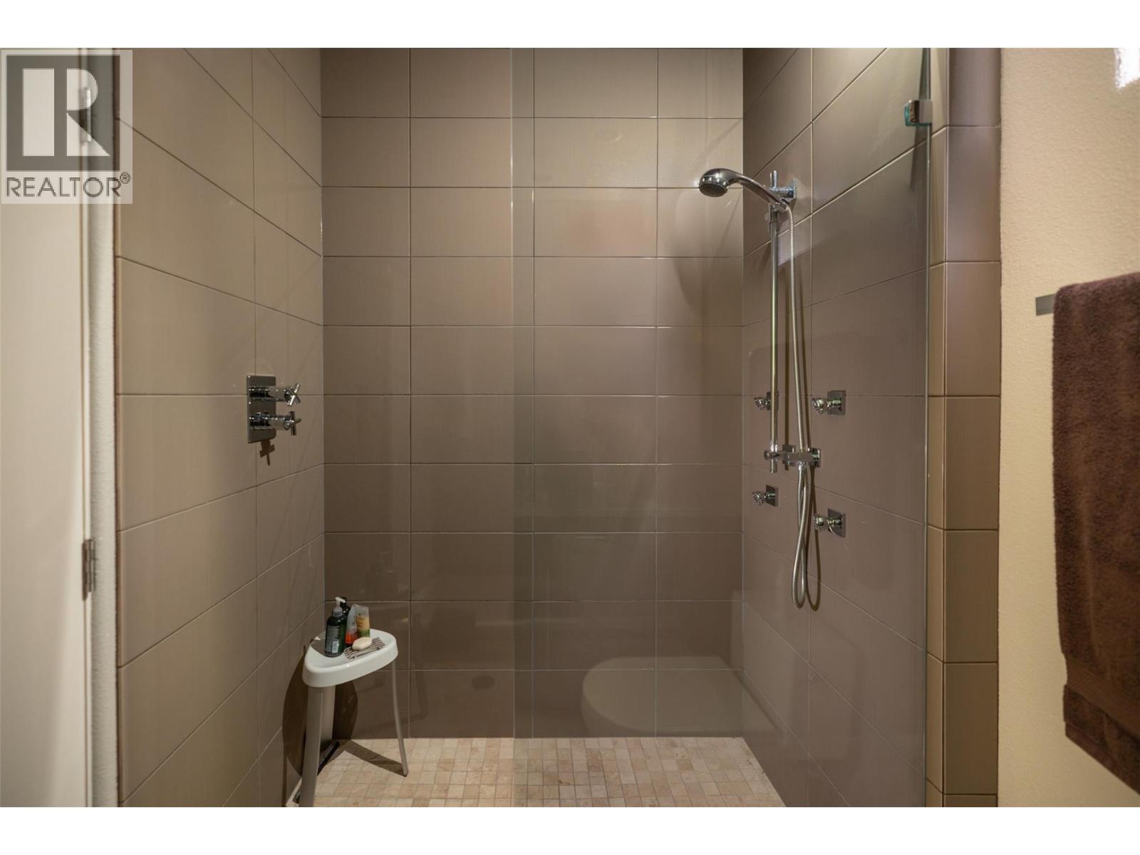 4458a Lakeland Road, Kelowna, British Columbia  V1W 1C9 - Photo 54 - 10364601