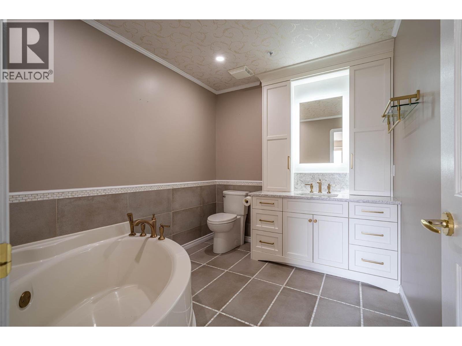 6805 Cottonwood Drive Unit# 300, Osoyoos, British Columbia  V0H 1V3 - Photo 32 - 10363687