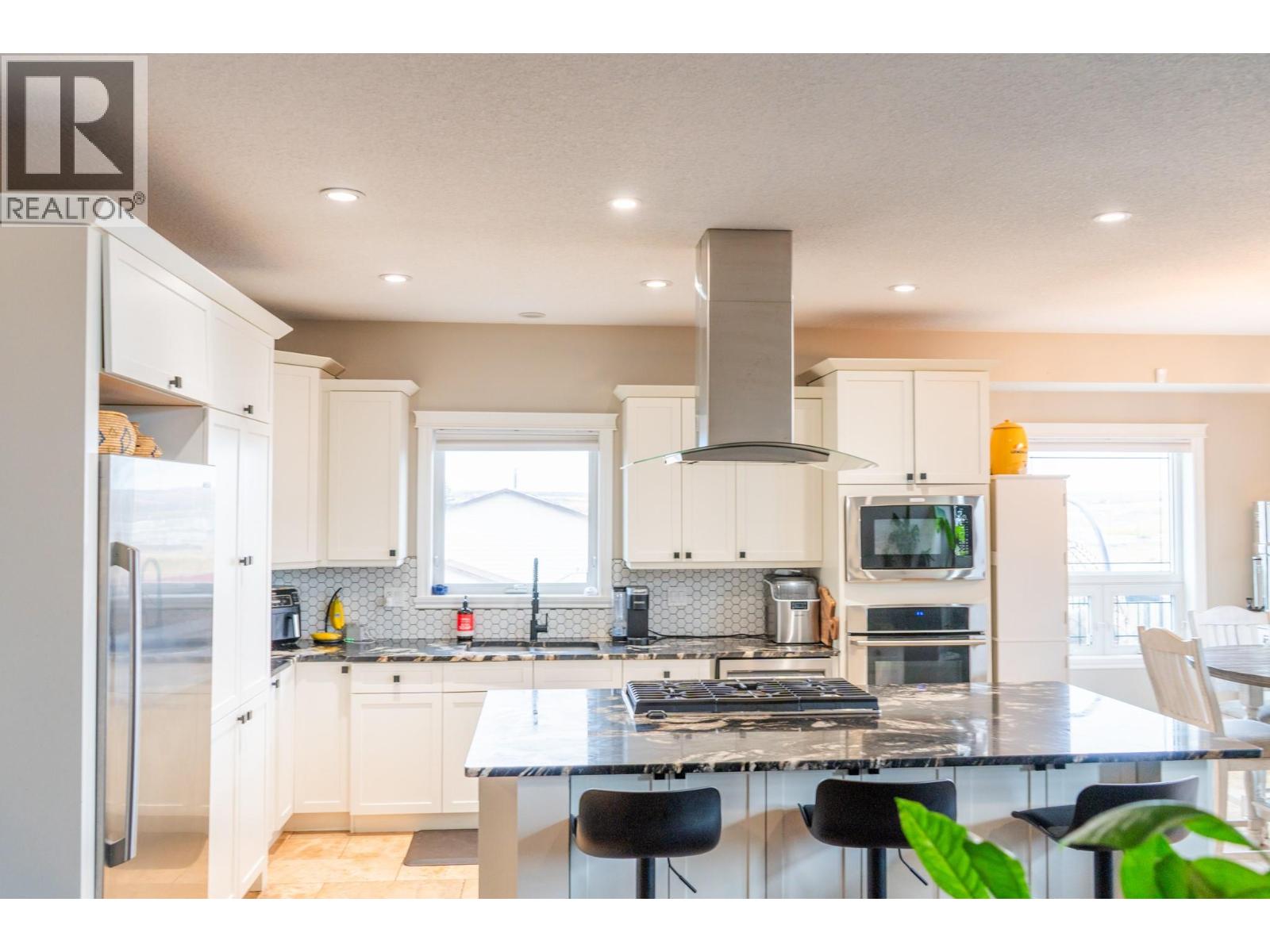 1916/1920 87 Avenue, Dawson Creek, British Columbia  V1G 4T8 - Photo 4 - 10364629