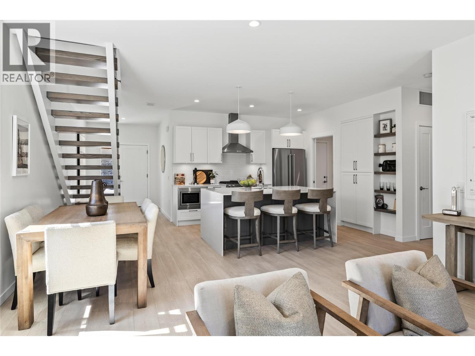 1979 Country Club Drive Unit# 6, Kelowna, British Columbia  V1X 0H6 - Photo 14 - 10364470