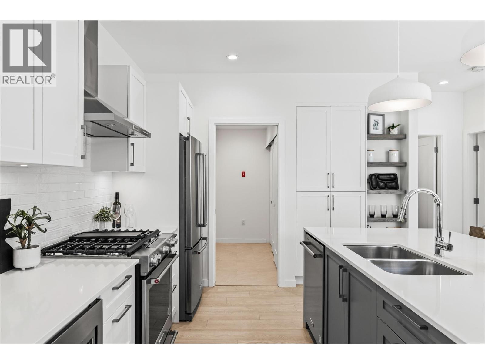 1979 Country Club Drive Unit# 6, Kelowna, British Columbia  V1X 0H6 - Photo 9 - 10364470