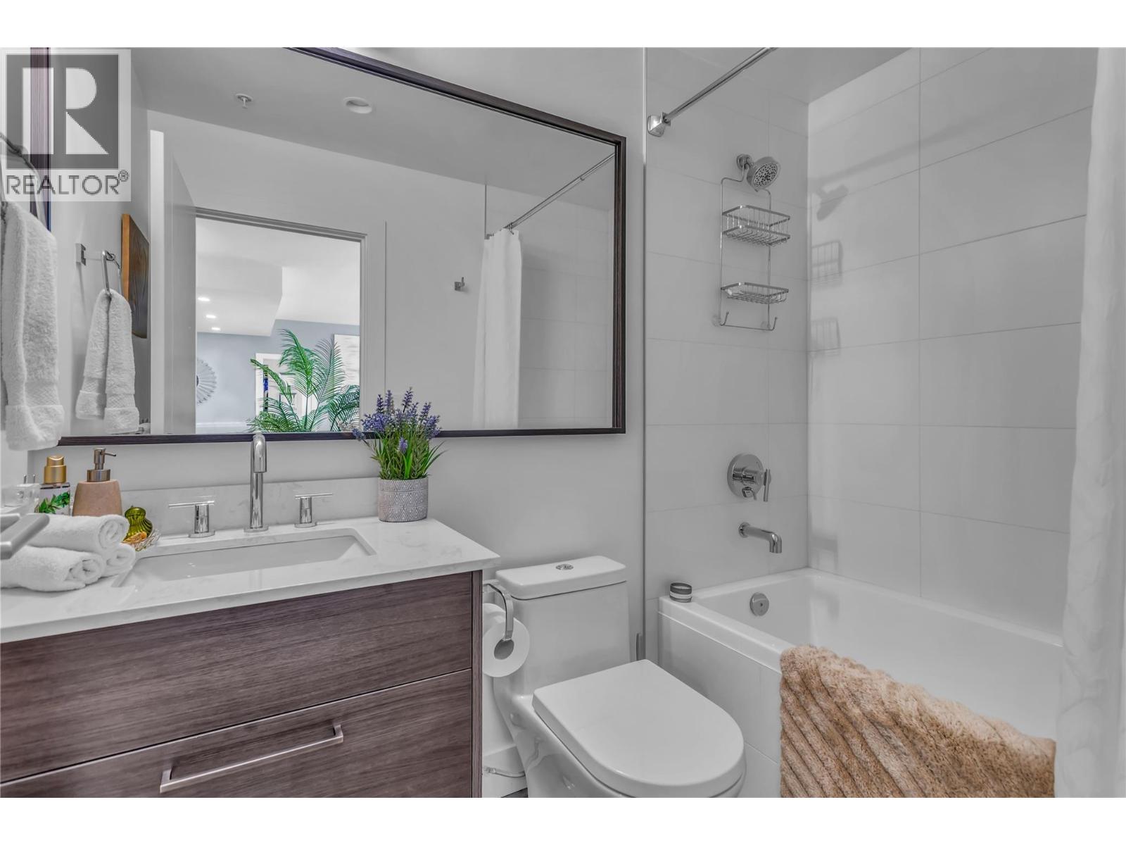 1181 Sunset Drive Unit# 2004, Kelowna, British Columbia  V1Y 0L4 - Photo 17 - 10364502