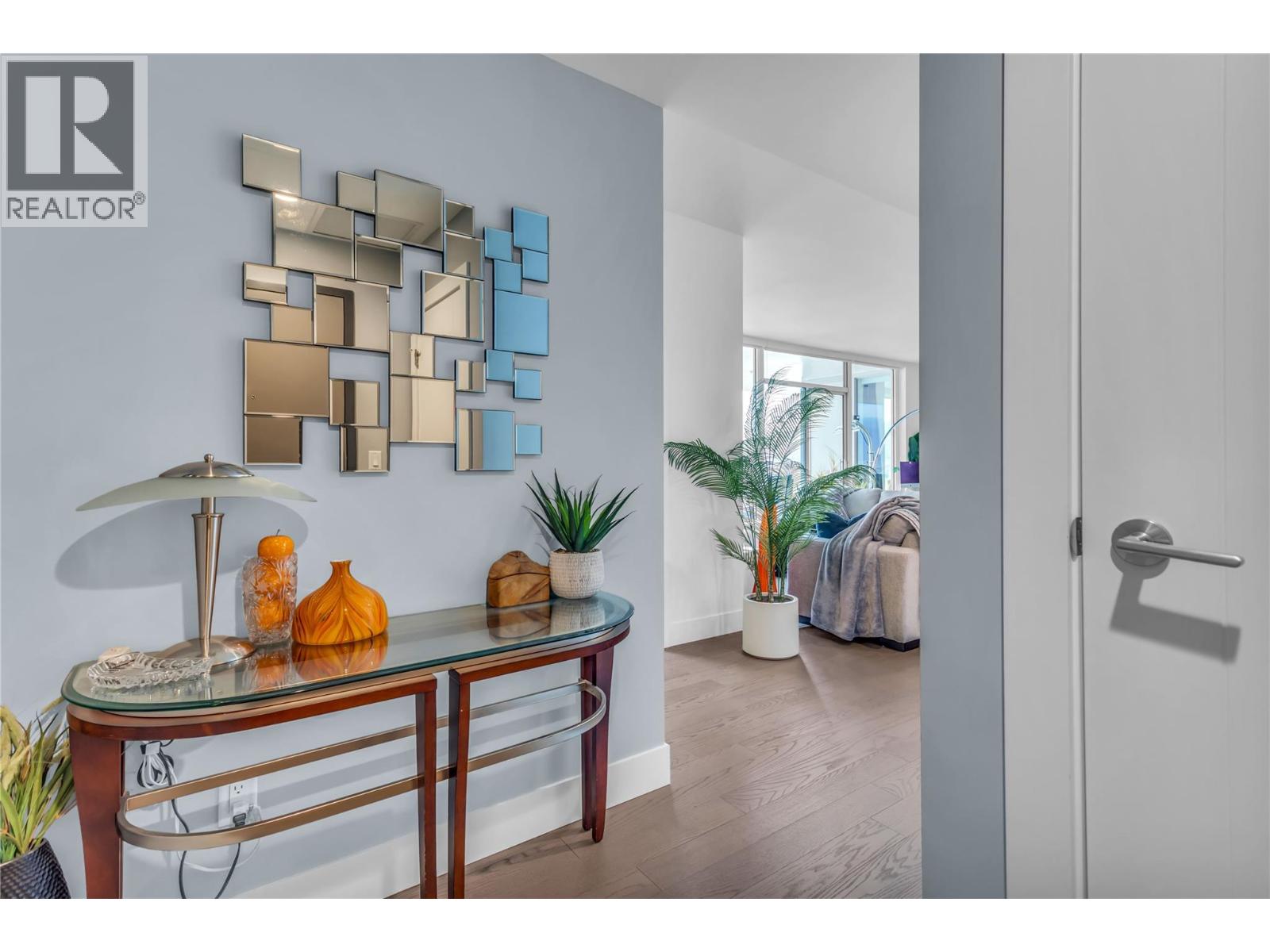 1181 Sunset Drive Unit# 2004, Kelowna, British Columbia  V1Y 0L4 - Photo 2 - 10364502