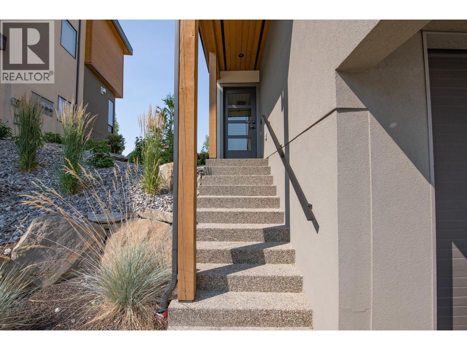 105 Predator Ridge Drive Unit# 4, Vernon, British Columbia  V1H 0A5 - Photo 6 - 10364310