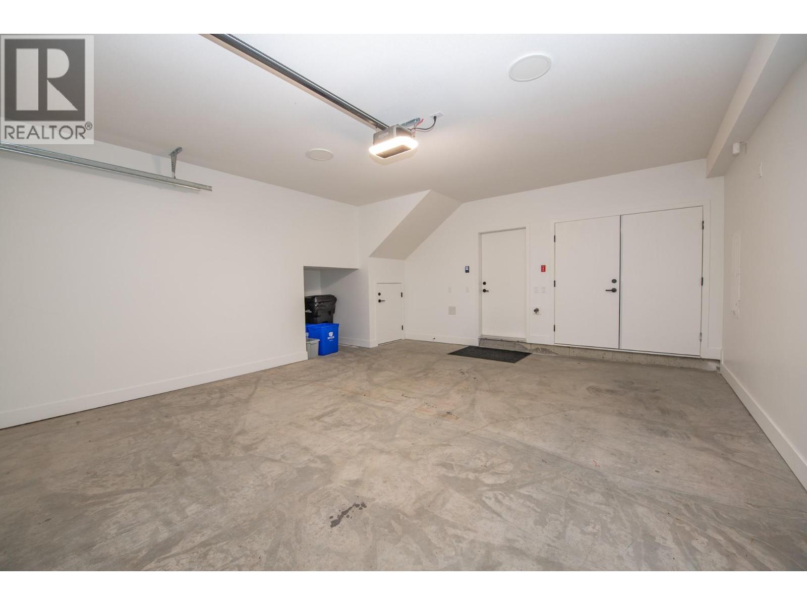 105 Predator Ridge Drive Unit# 4, Vernon, British Columbia  V1H 0A5 - Photo 60 - 10364310