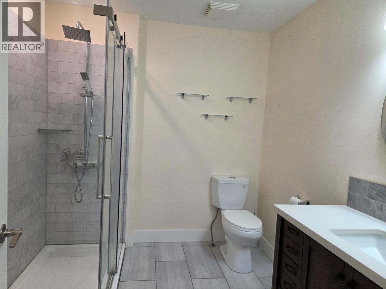 1107 8th Street, Keremeos, British Columbia  V0X 1N3 - Photo 10 - 10364661