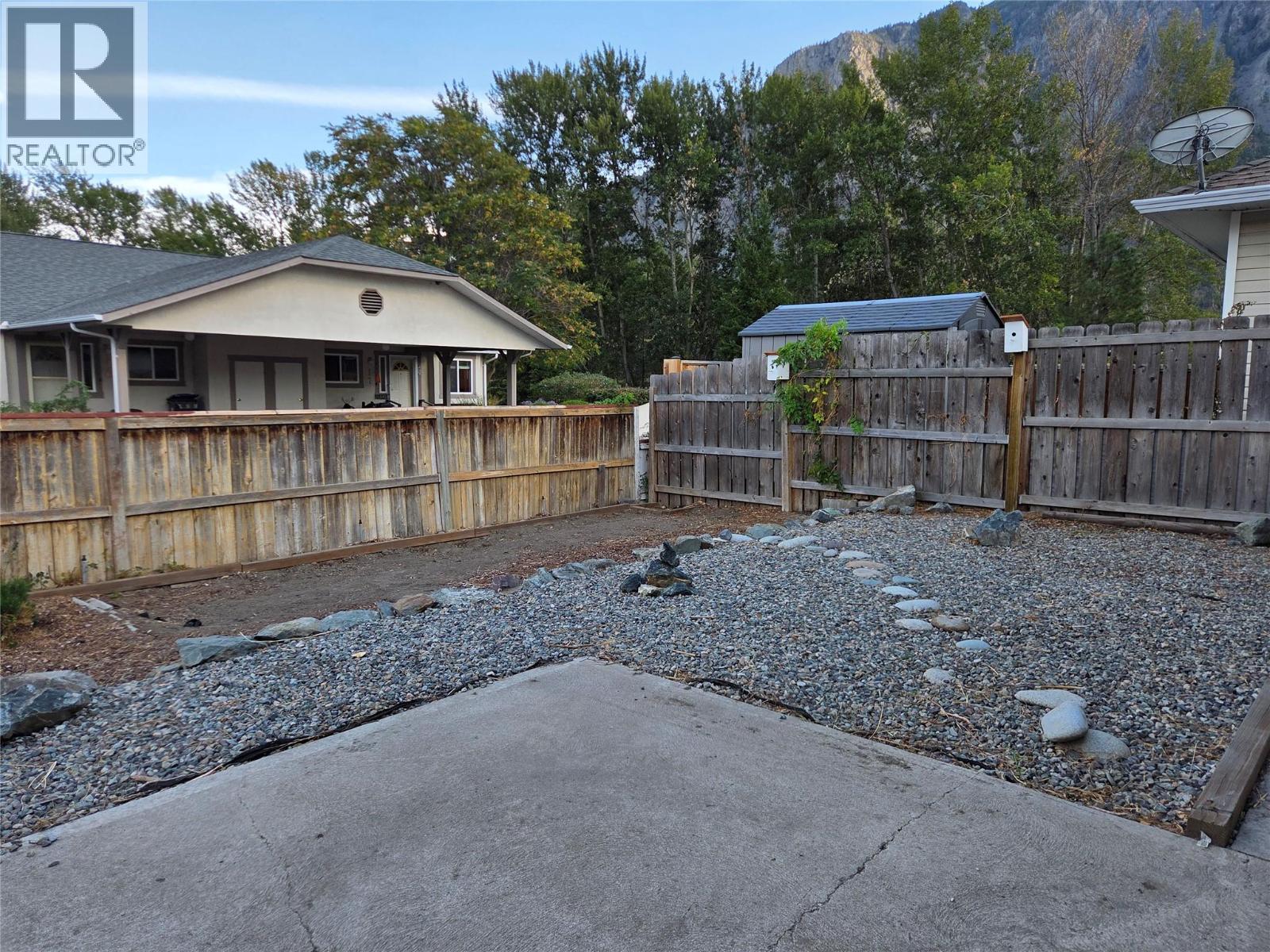 1107 8th Street, Keremeos, British Columbia  V0X 1N3 - Photo 17 - 10364661