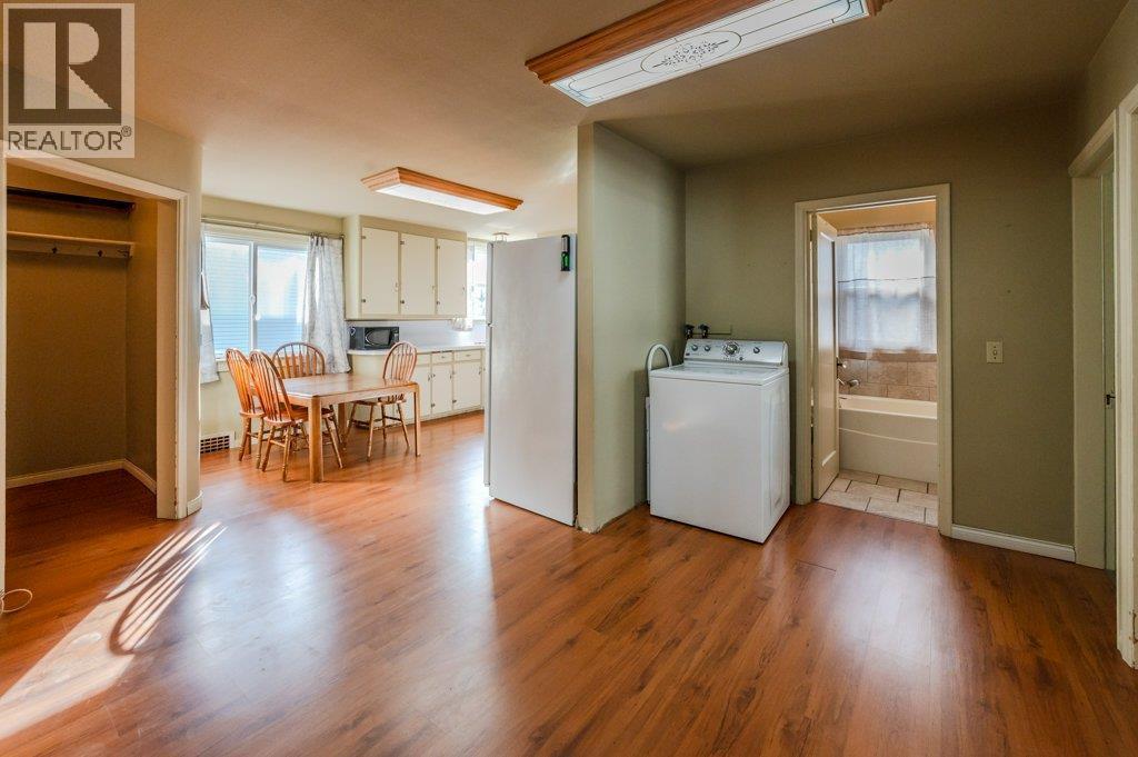 470 Heales Avenue, Penticton, British Columbia  V2A 1G4 - Photo 4 - 10364667
