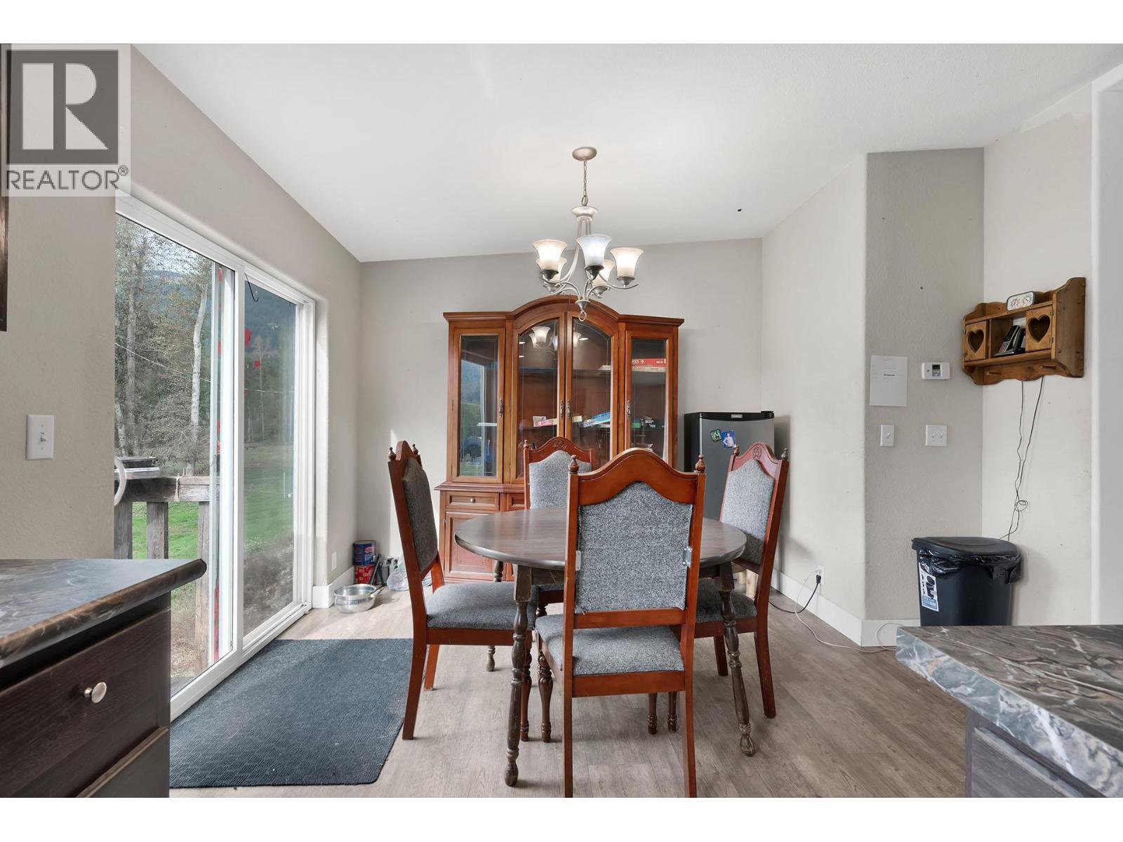 2804 Auldgirth Road, Clearwater, British Columbia  V0E 1N0 - Photo 12 - 10364654