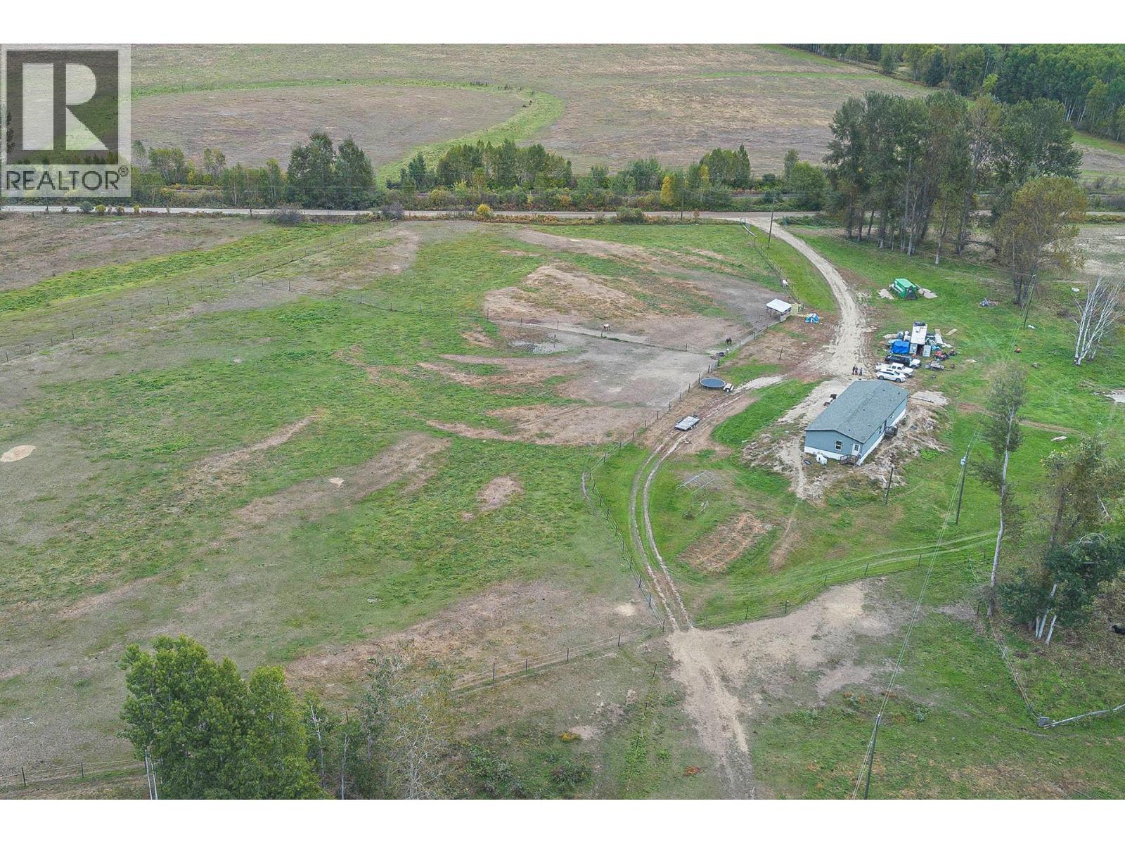 2804 Auldgirth Road, Clearwater, British Columbia  V0E 1N0 - Photo 2 - 10364654