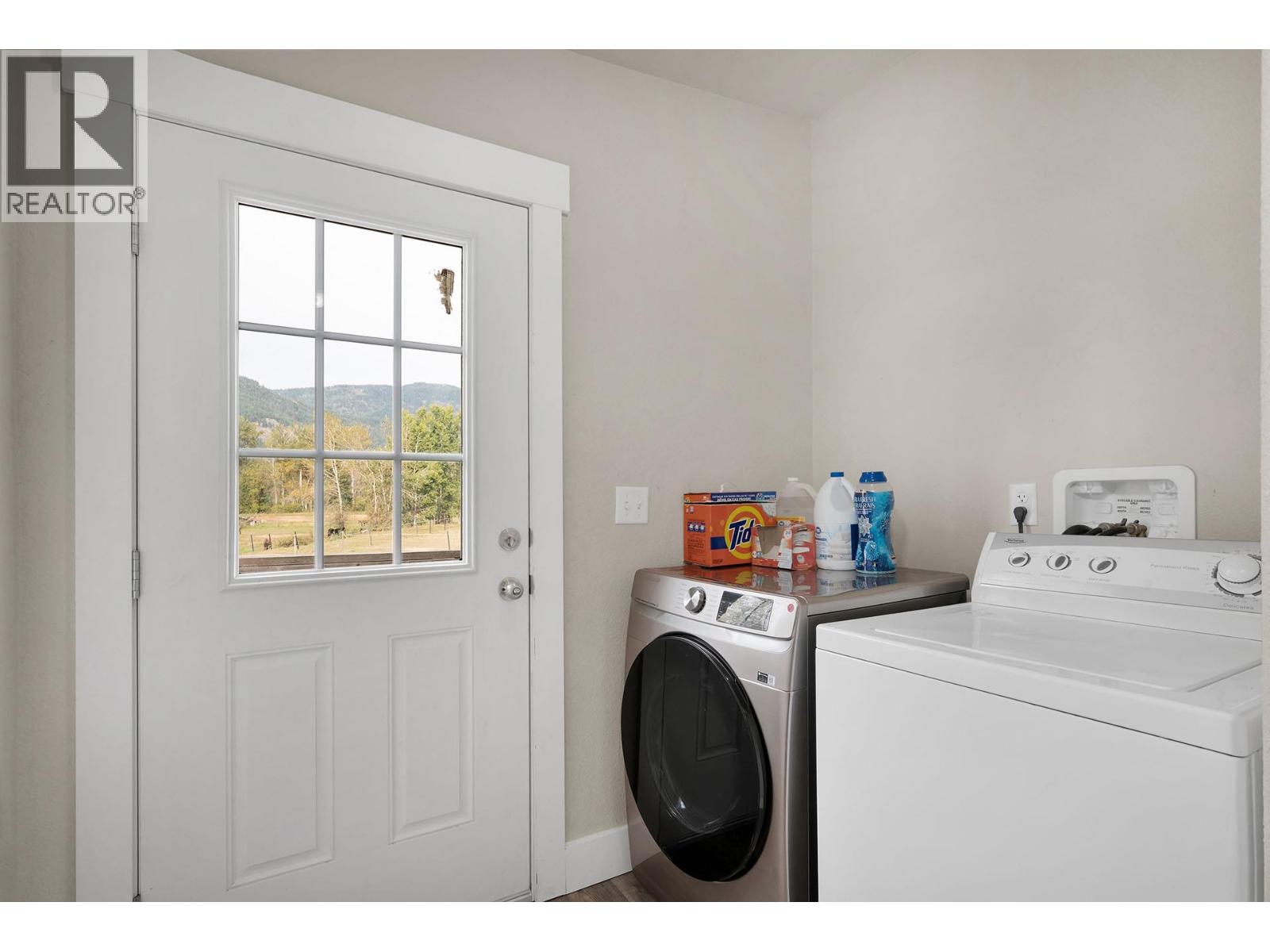 2804 Auldgirth Road, Clearwater, British Columbia  V0E 1N0 - Photo 30 - 10364654