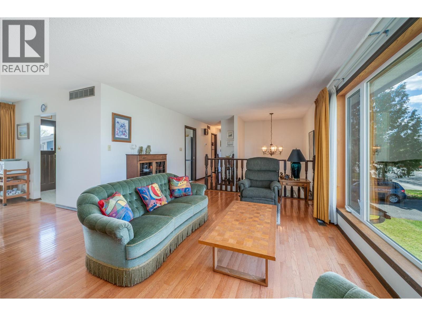 2681 Abbott Street, Kelowna, British Columbia  V1Y 1G3 - Photo 10 - 10364612