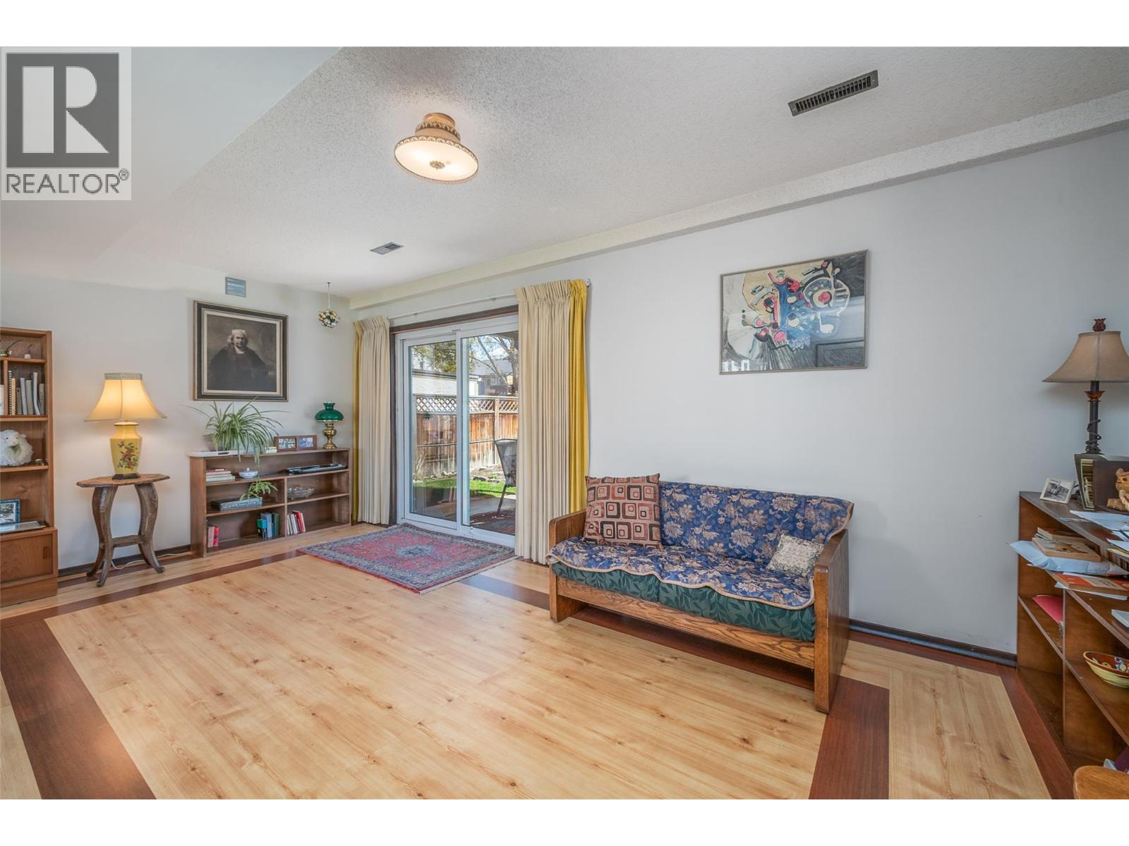 2681 Abbott Street, Kelowna, British Columbia  V1Y 1G3 - Photo 31 - 10364612