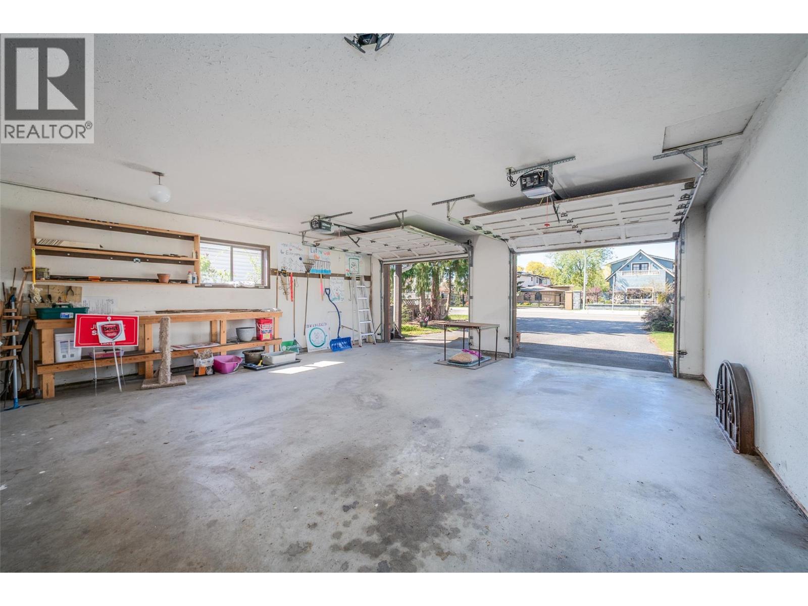 2681 Abbott Street, Kelowna, British Columbia  V1Y 1G3 - Photo 38 - 10364612