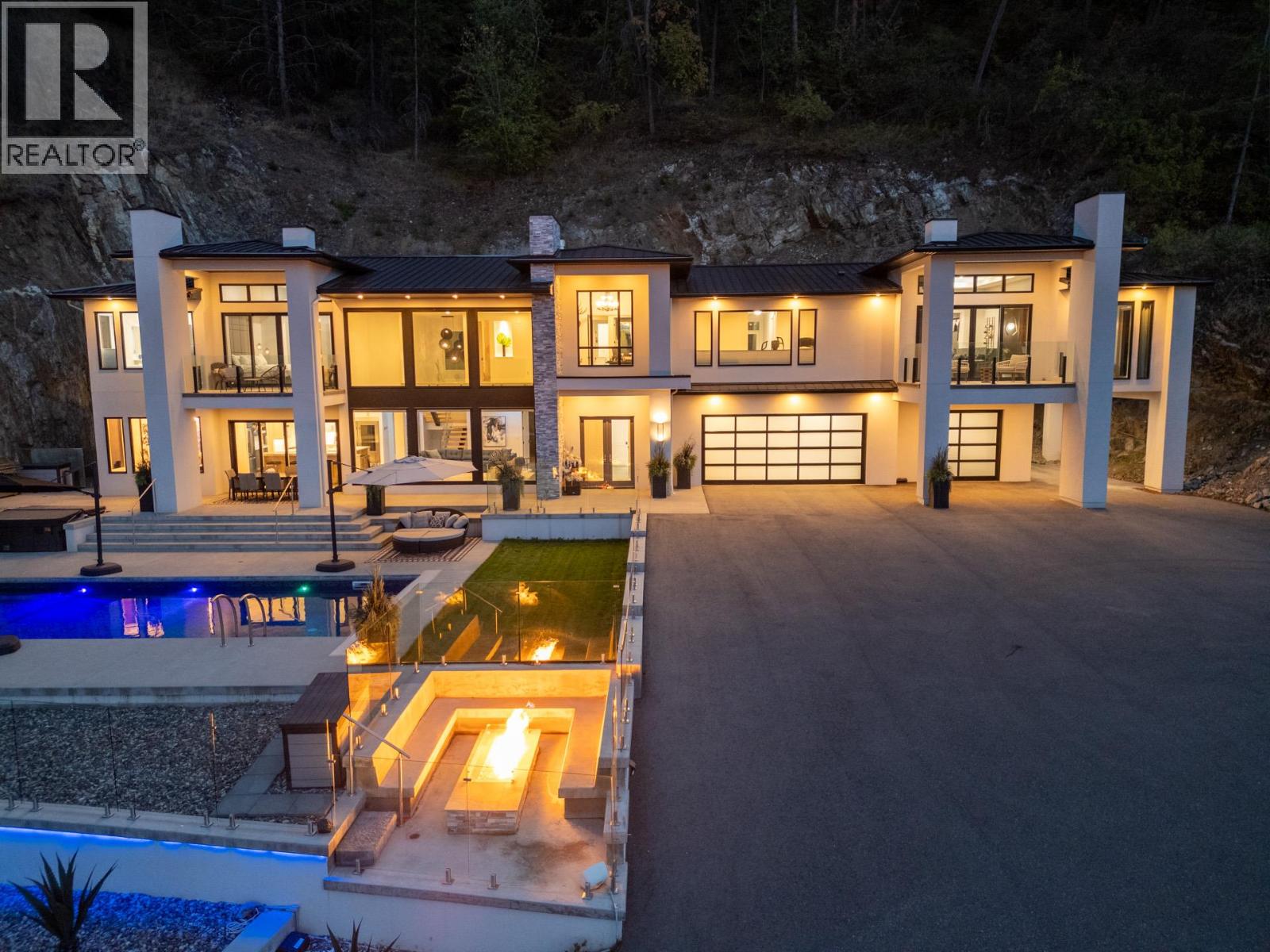 112 Sunset Boulevard, Vernon, British Columbia  V1H 1T7 - Photo 2 - 10364436